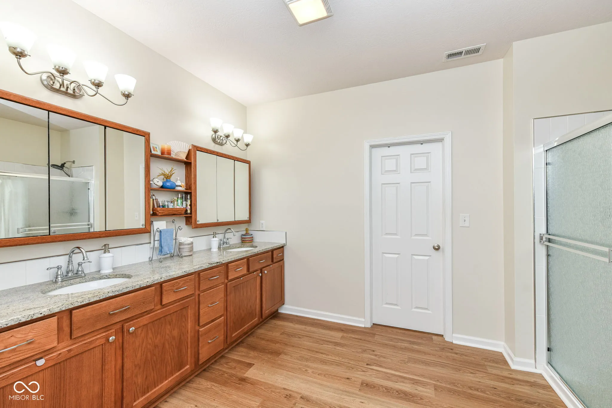 Noblesville, Indiana 46062, United States, 4 Bedrooms Bedrooms, ,4 BathroomsBathrooms,Residential,Active,230829