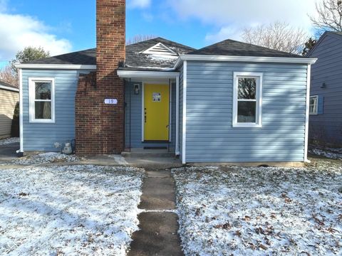 Photo of 19 N Elizabeth Street, Indianapolis, IN 46219 (MLS # 22076910)