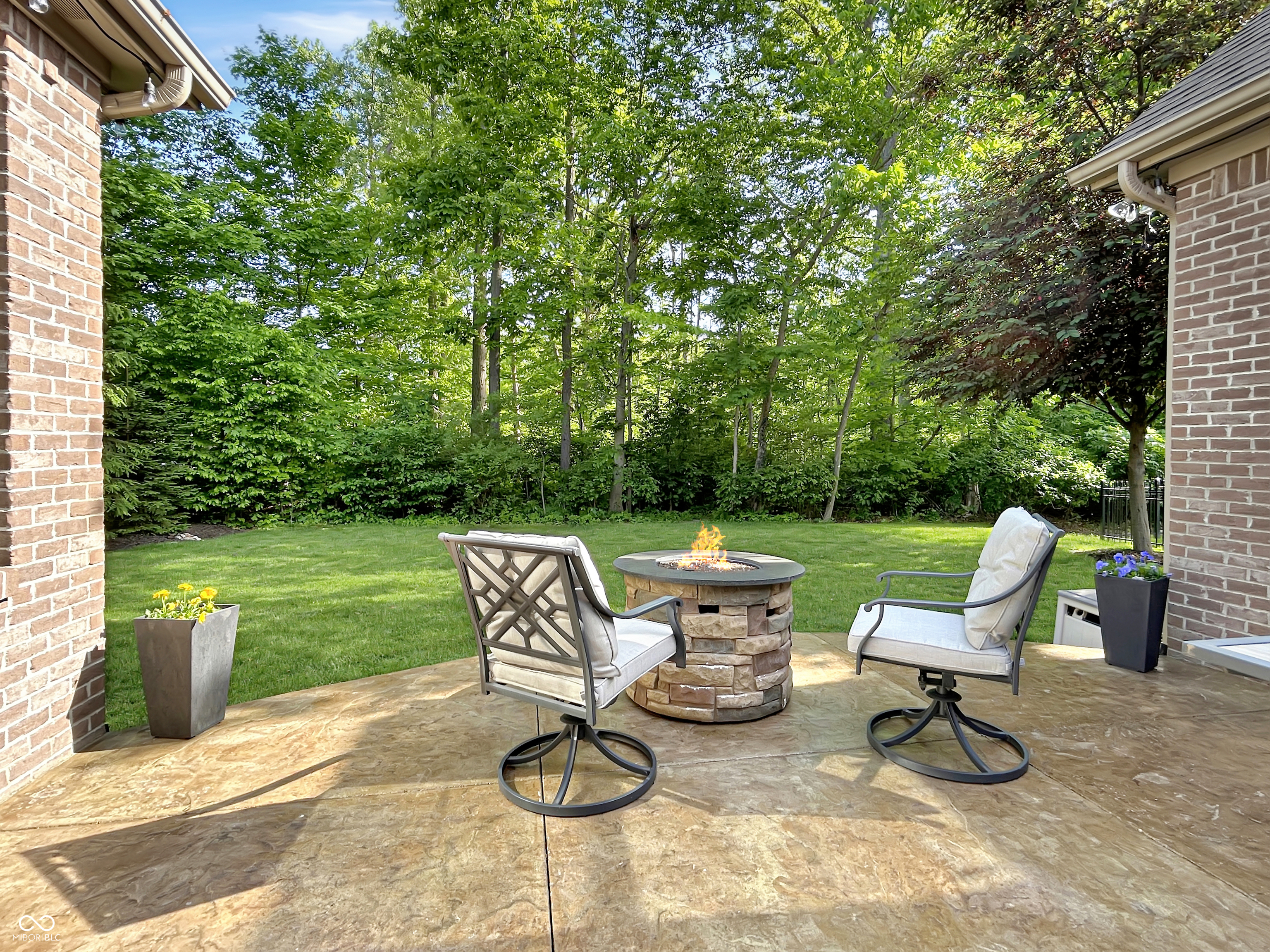 6693 W May Apple Drive
