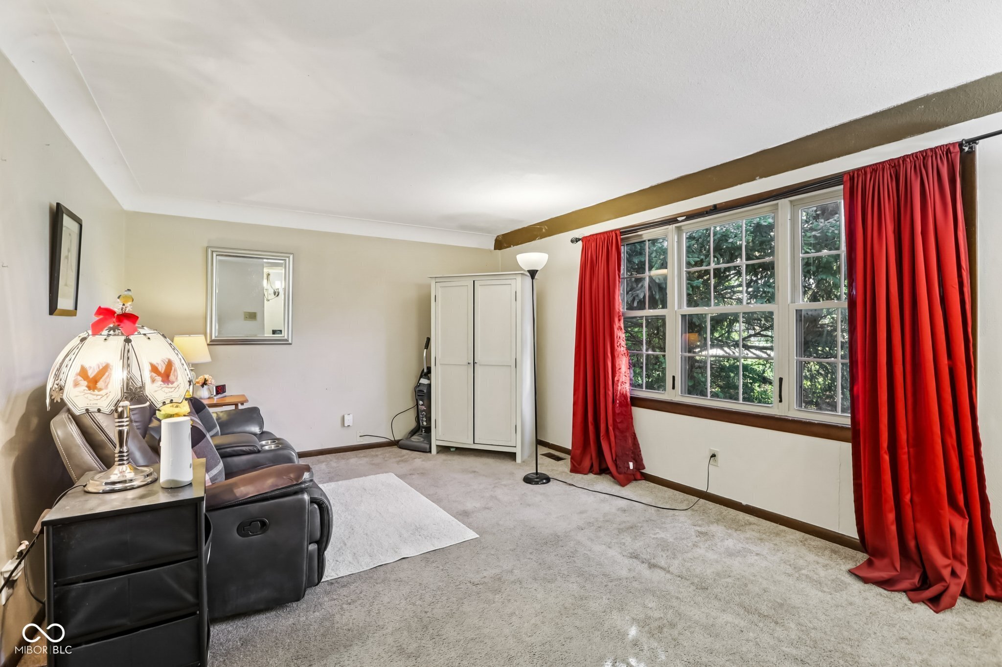 1500 W McKenzie Road
