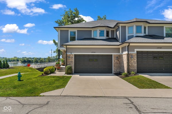 13797 E SOUTHSHORE DR, FISHERS, IN 46037 - Image 48ad761e1fcd45722865e0a2dbd85436/283138764