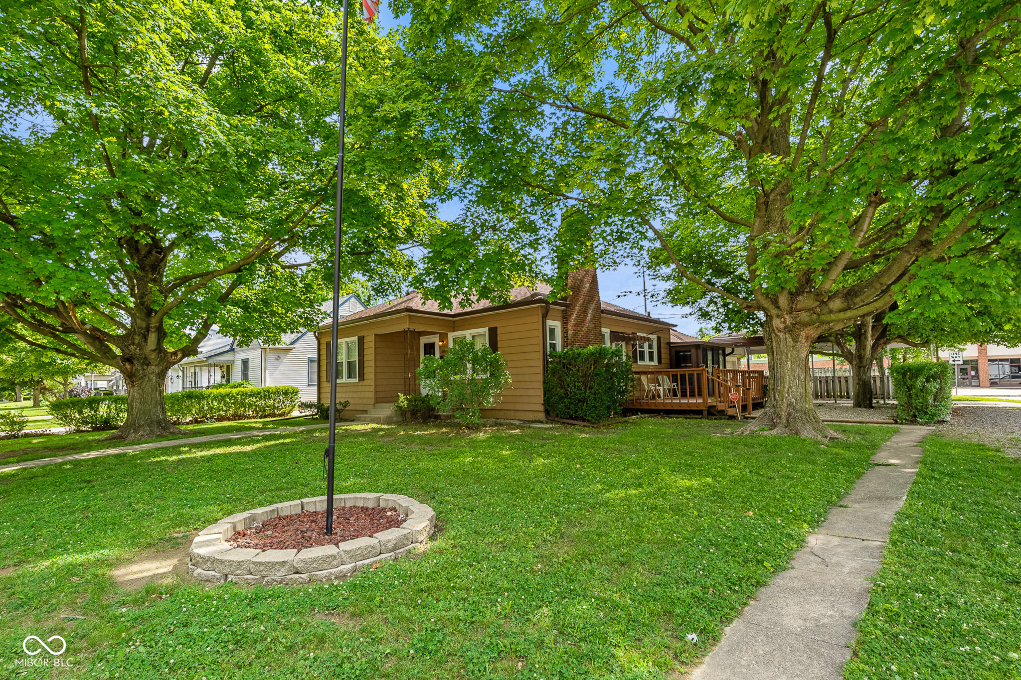 203 N 13th Avenue