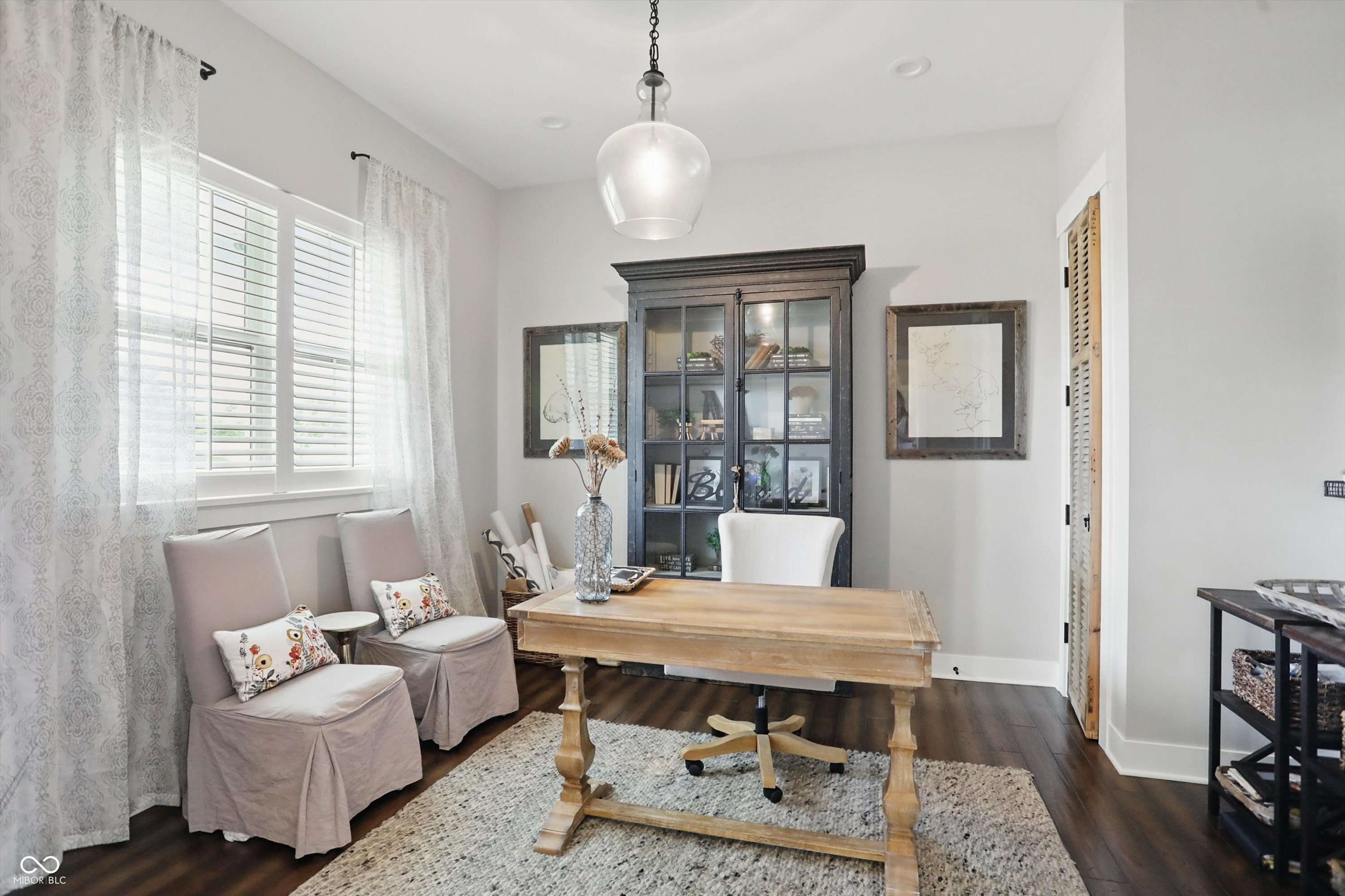 6882 Bladstone Road
