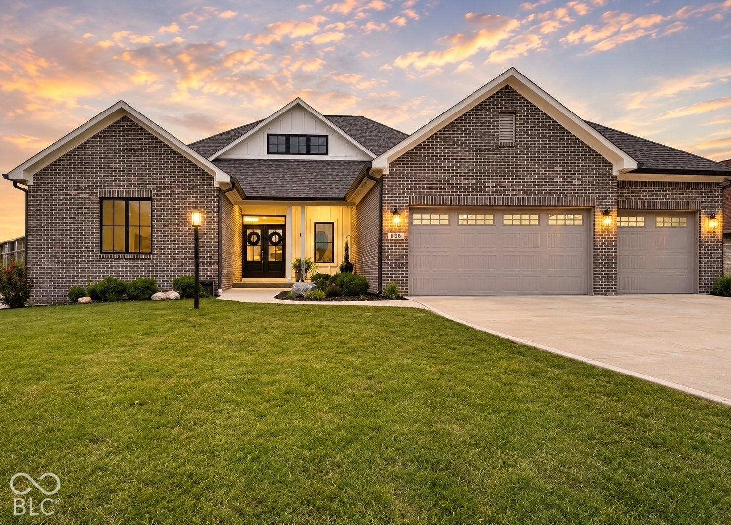 836 Justine Circle W