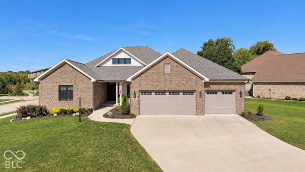 836 JUSTINE CIR W, INDIANAPOLIS, IN 46234 - Image 48ec3a05116dbfecdff52d940dfe3f2f/3397284498