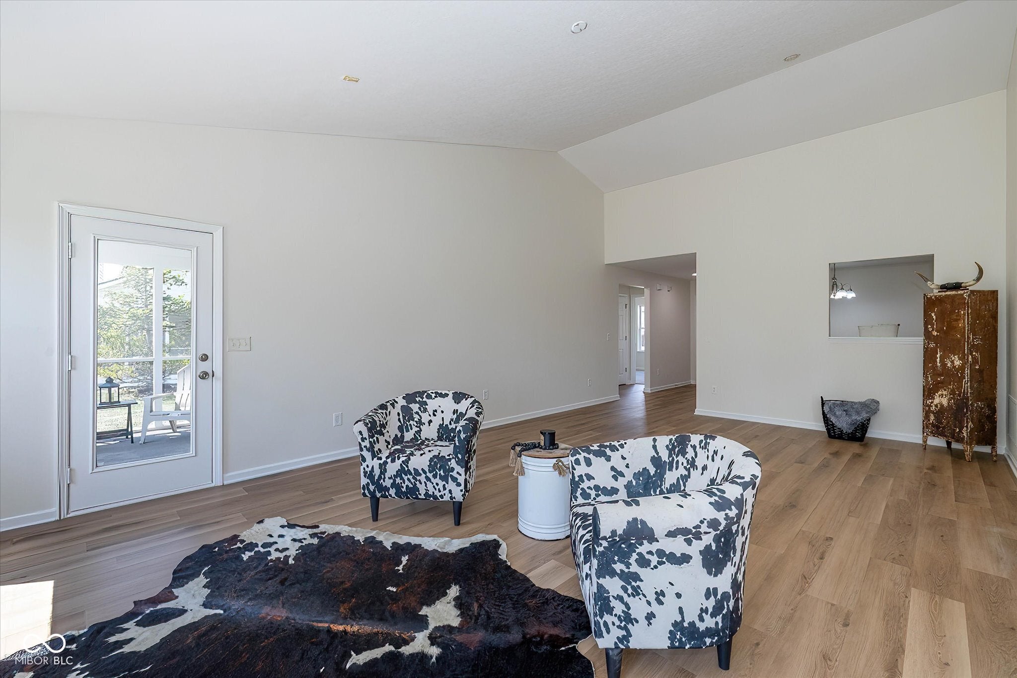 6129 Green Glade Drive