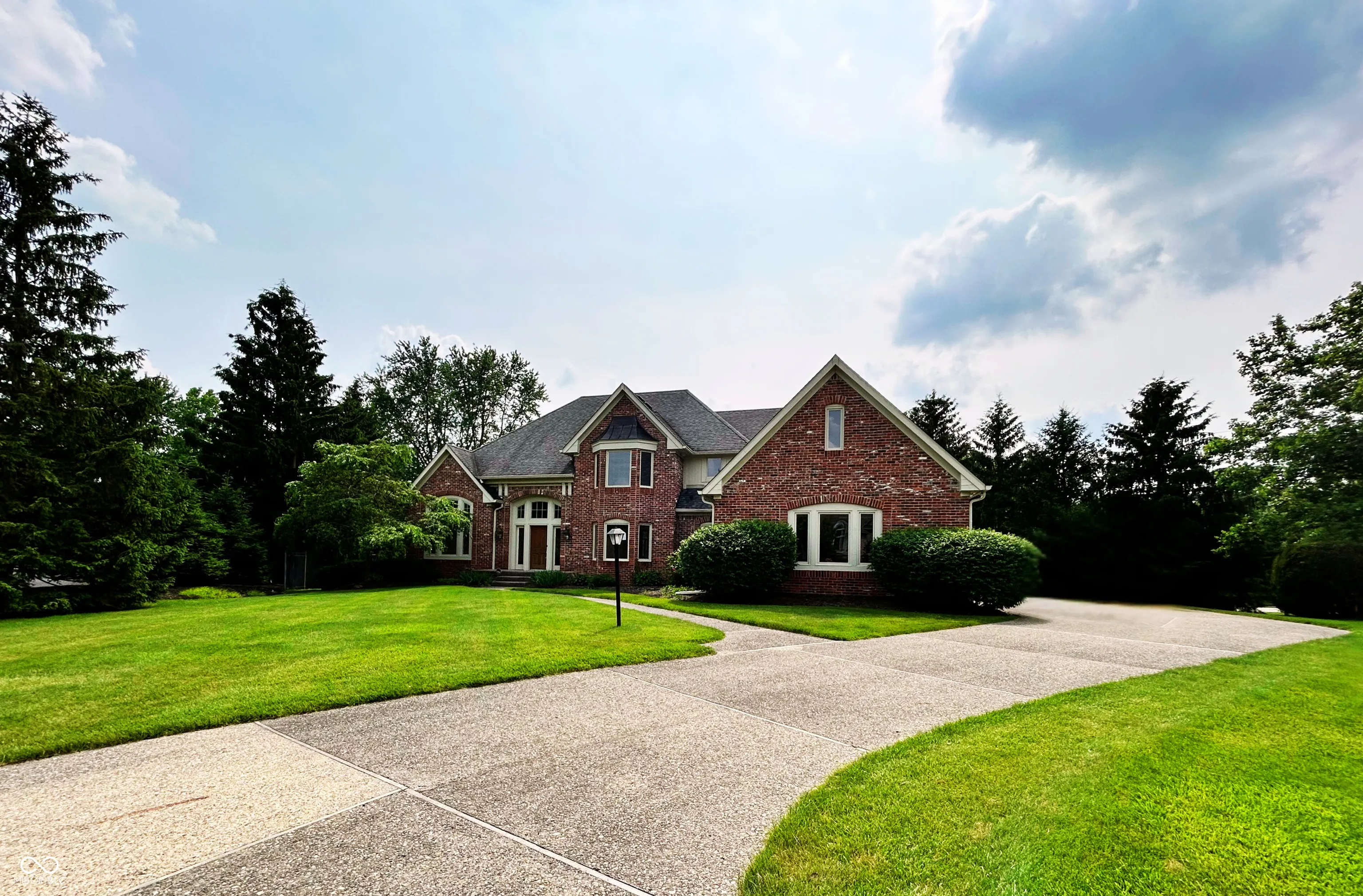 Carmel, Indiana 46032, United States, 6 Bedrooms Bedrooms, ,5 BathroomsBathrooms,Residential,Pending,148934