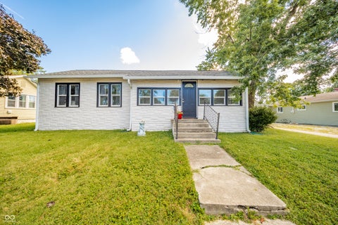Photo of 517 N Leland Street, Fortville, IN 46040 (MLS # 22124607)