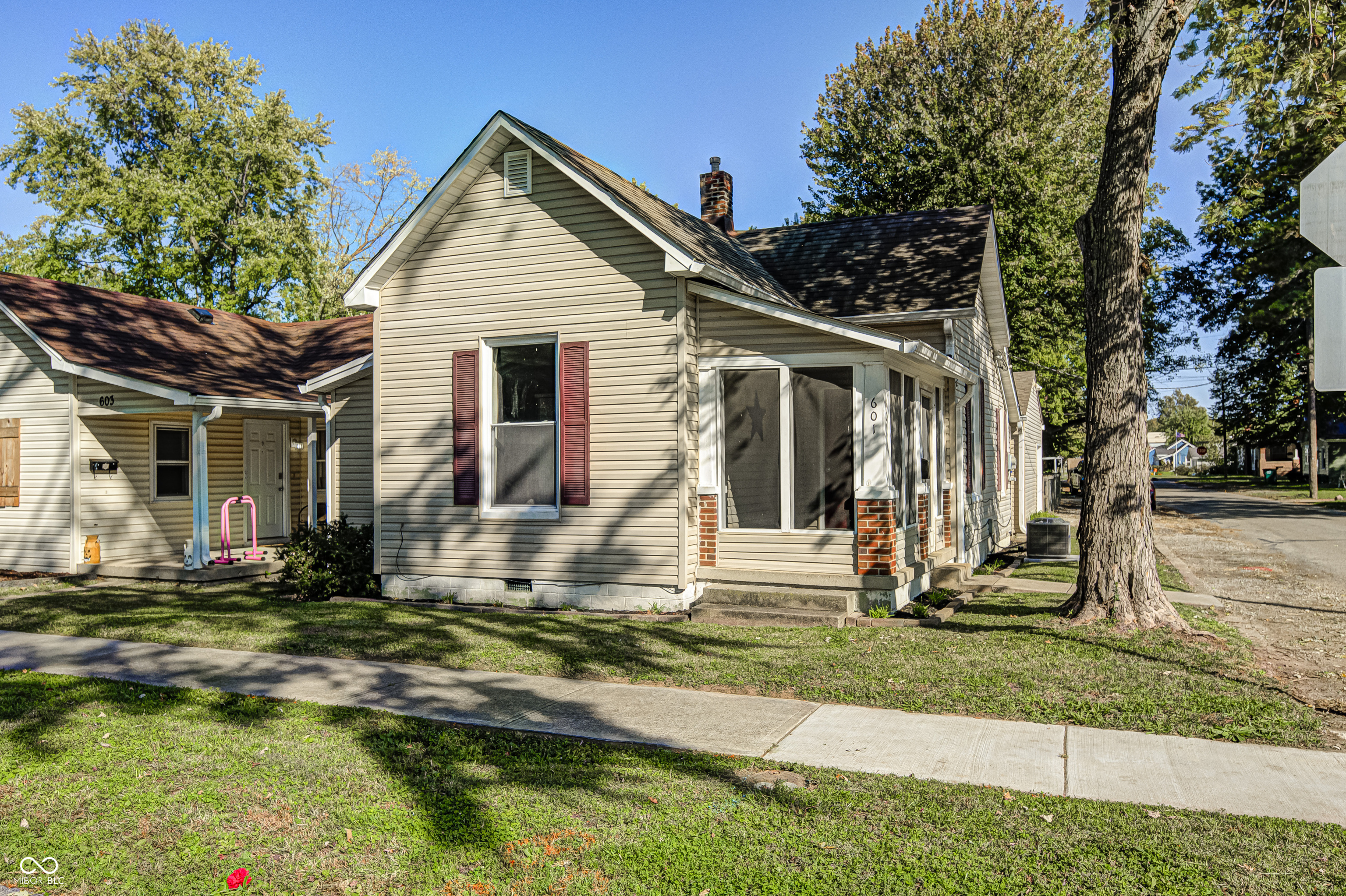 601 Hurricane Street