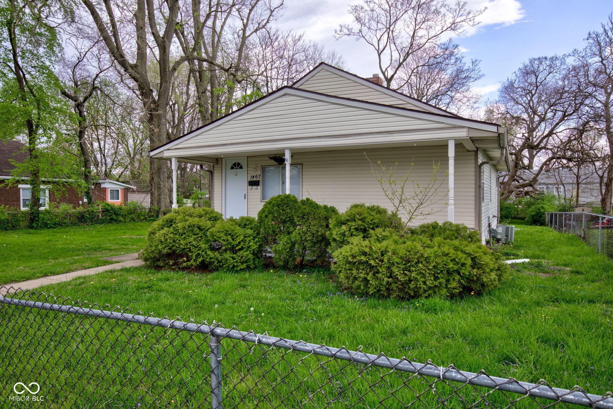 1467 W 33rd Street