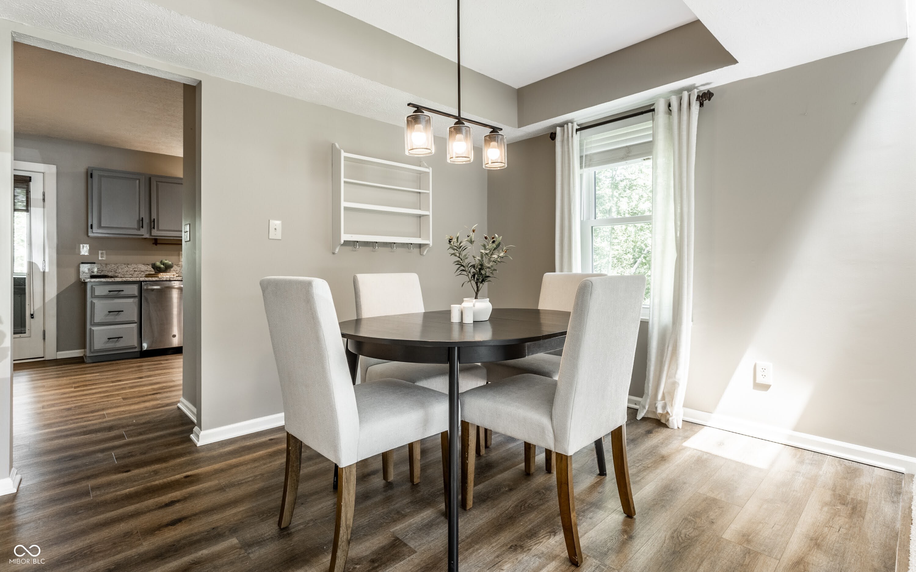 7328 Newbury Court