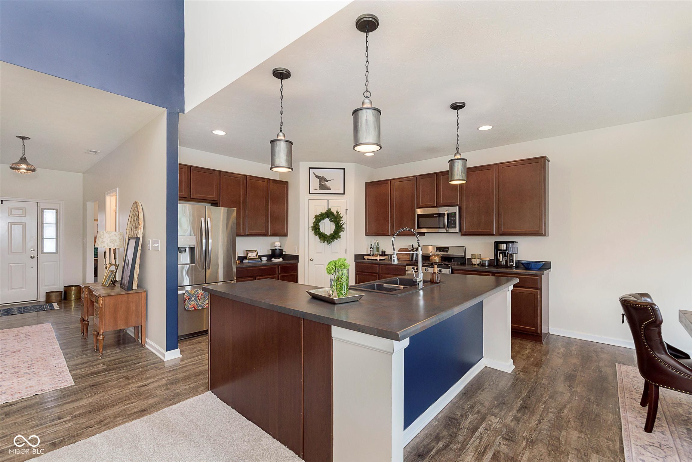 6156 N Cedarwood Drive