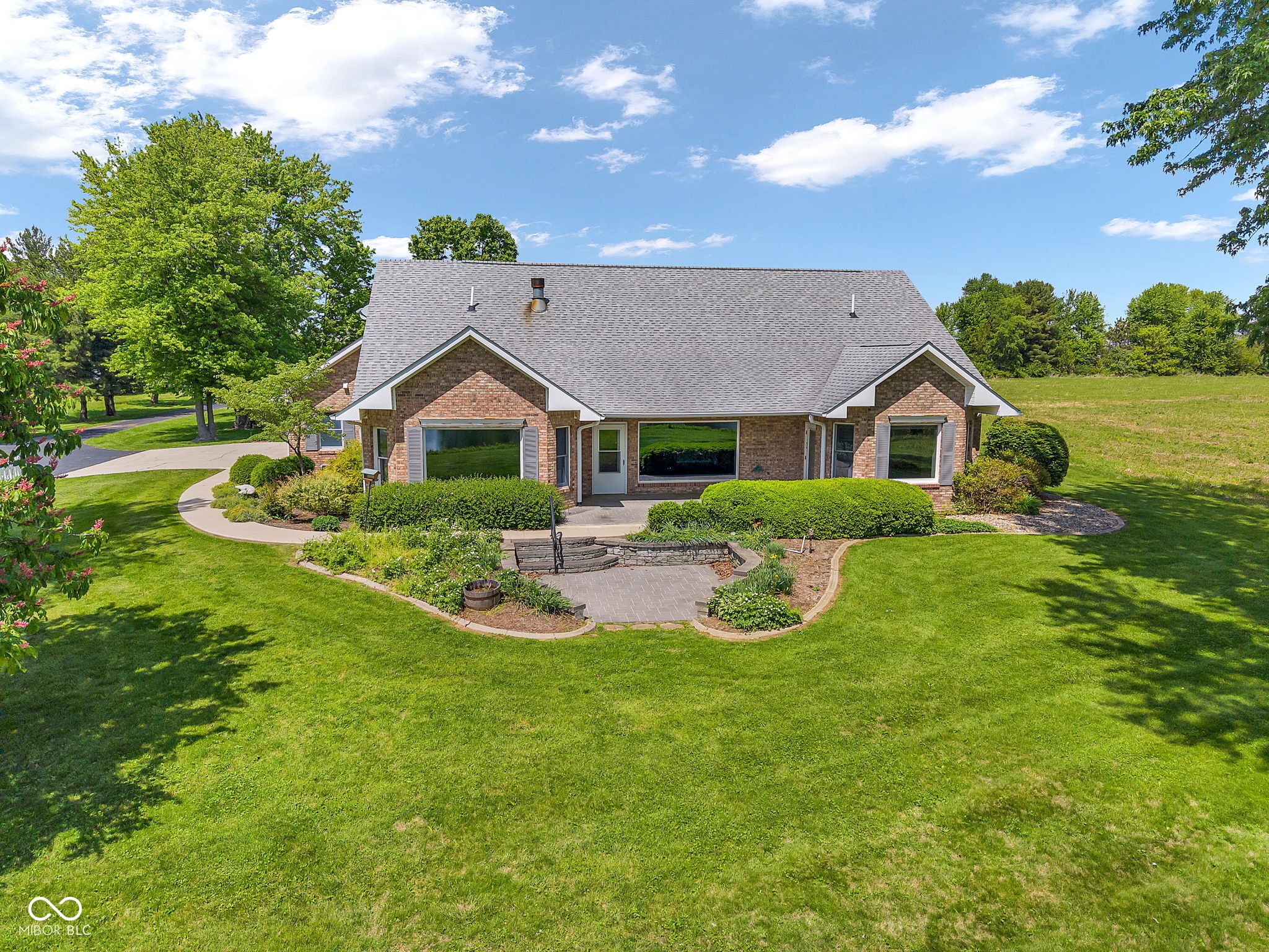 5542 E County Road 50 S