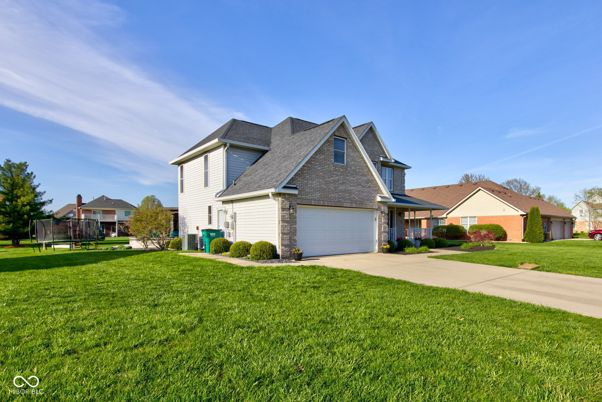 2215 Golfside Drive