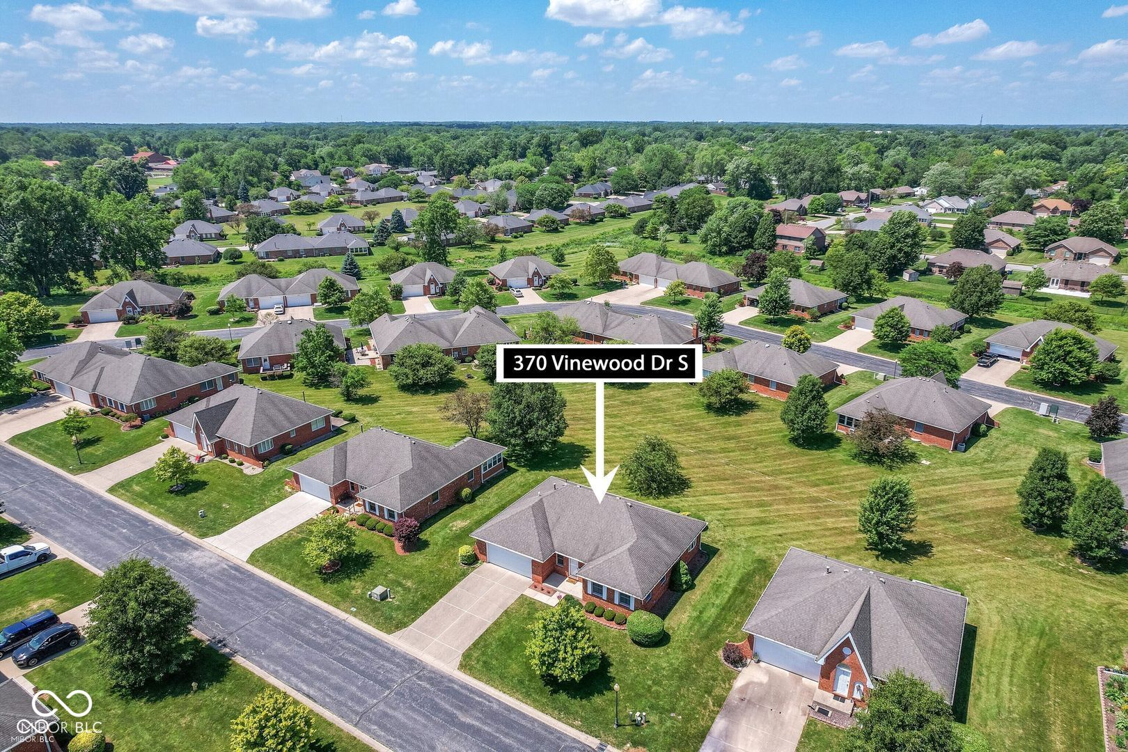 370 Vinewood Drive S