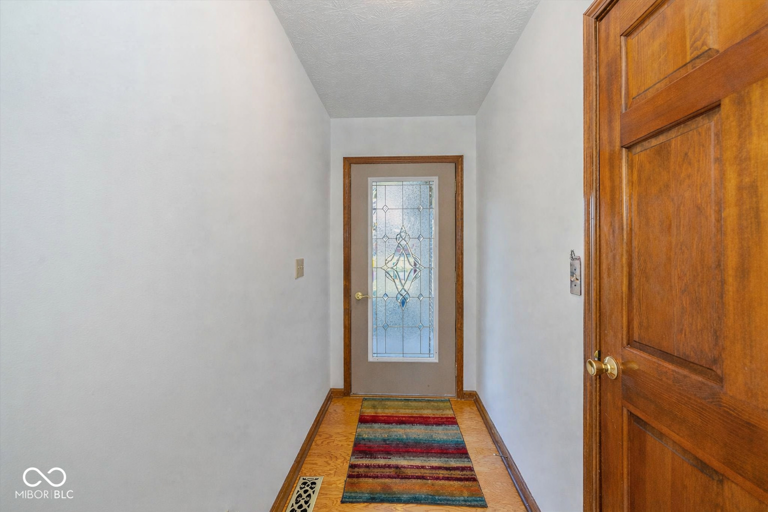 320 Park Forest Drive E