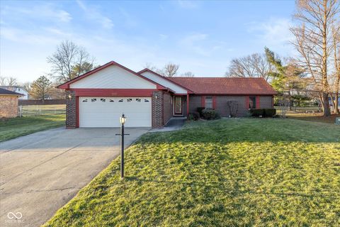 320 Park Forest Drive E Whiteland IN 46184