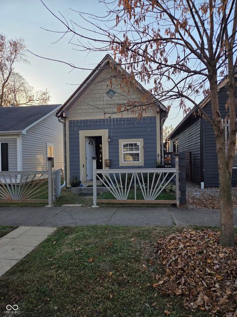 Photo of 46 Jefferson Avenue, Indianapolis, IN 46201 (MLS # 22072394)
