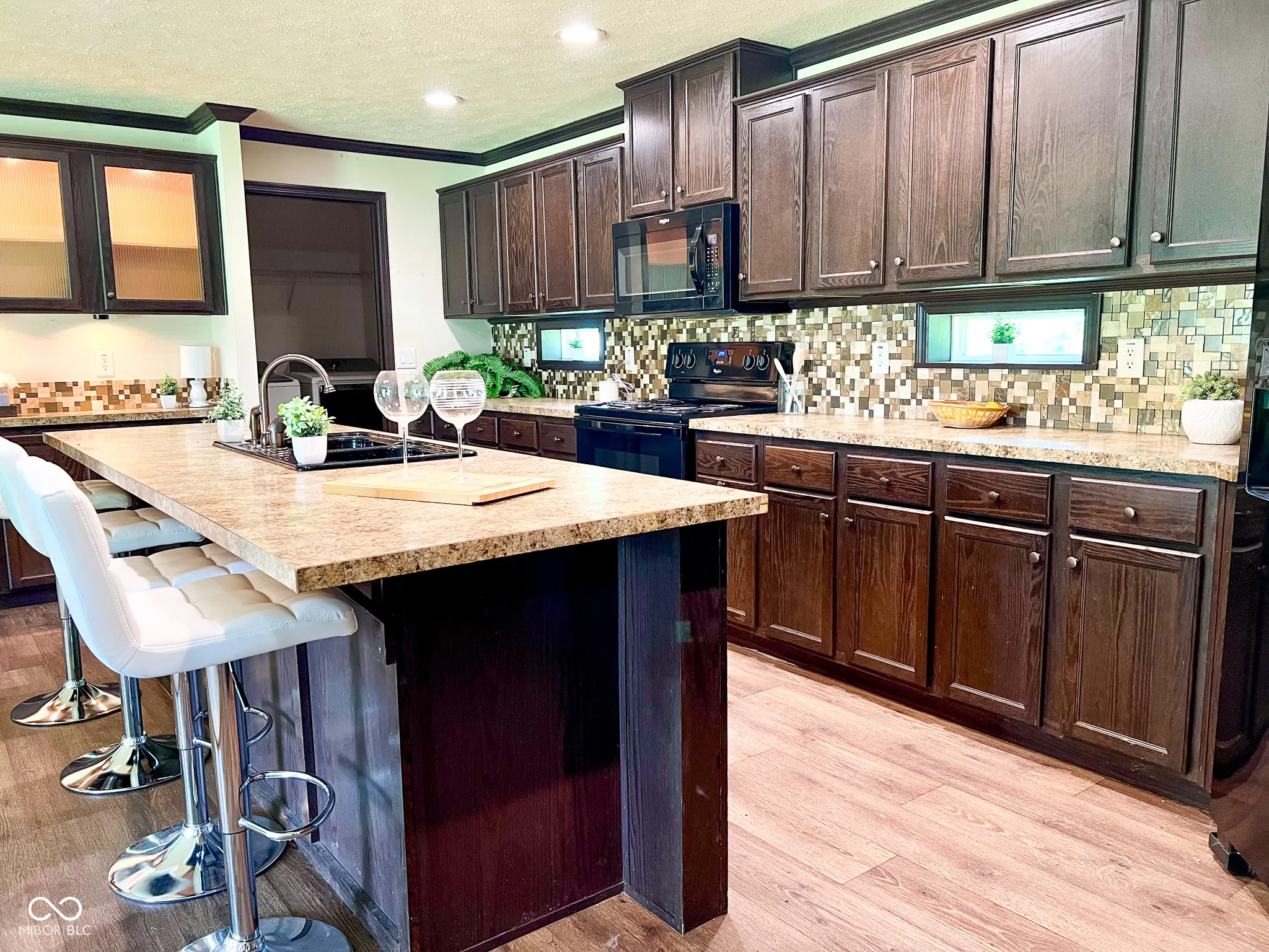 Columbus, Indiana 47201, United States, 3 Bedrooms Bedrooms, ,2 BathroomsBathrooms,Residential,Active,88936