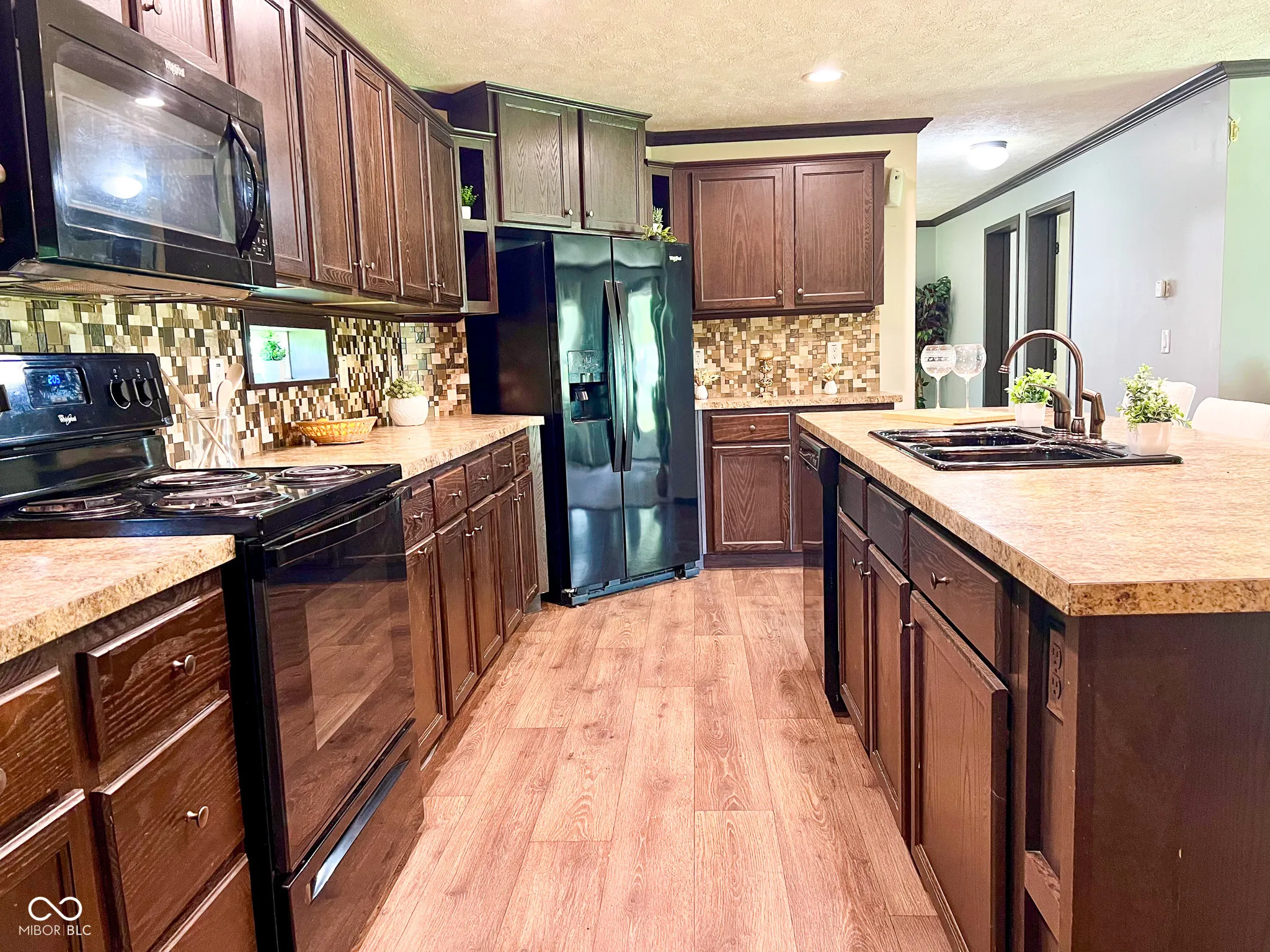 Columbus, Indiana 47201, United States, 3 Bedrooms Bedrooms, ,2 BathroomsBathrooms,Residential,Active,88936