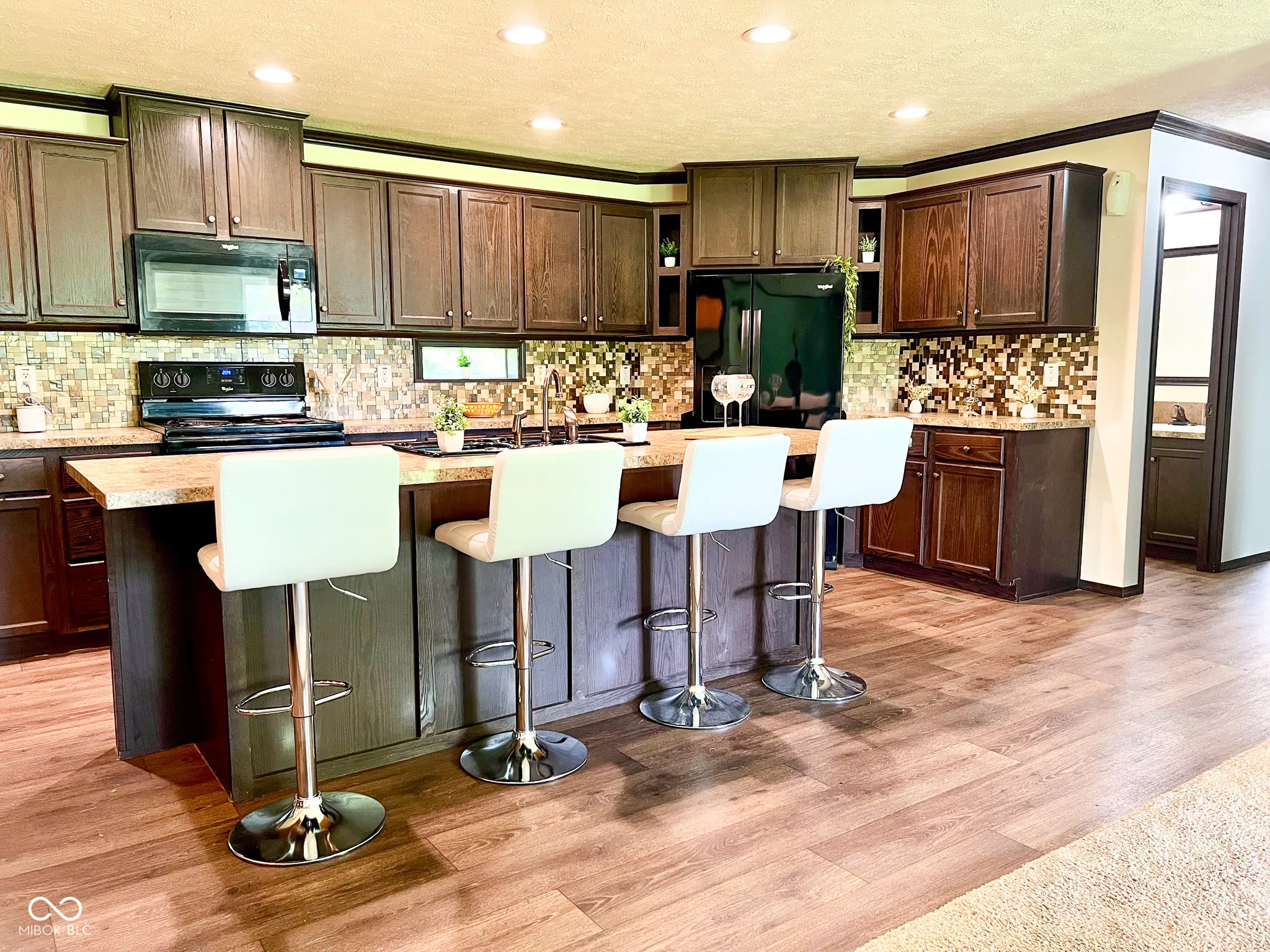 Columbus, Indiana 47201, United States, 3 Bedrooms Bedrooms, ,2 BathroomsBathrooms,Residential,Active,88936