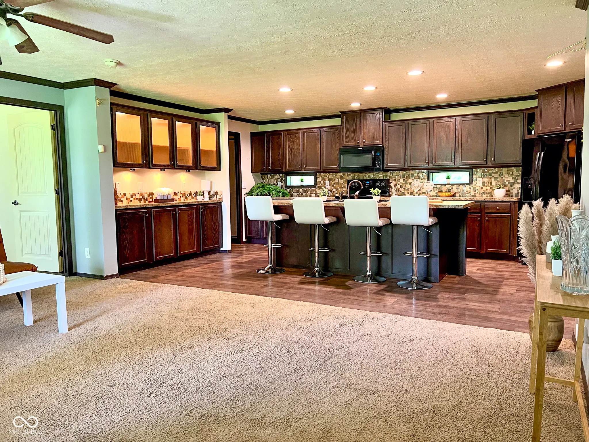 Columbus, Indiana 47201, United States, 3 Bedrooms Bedrooms, ,2 BathroomsBathrooms,Residential,Active,88936