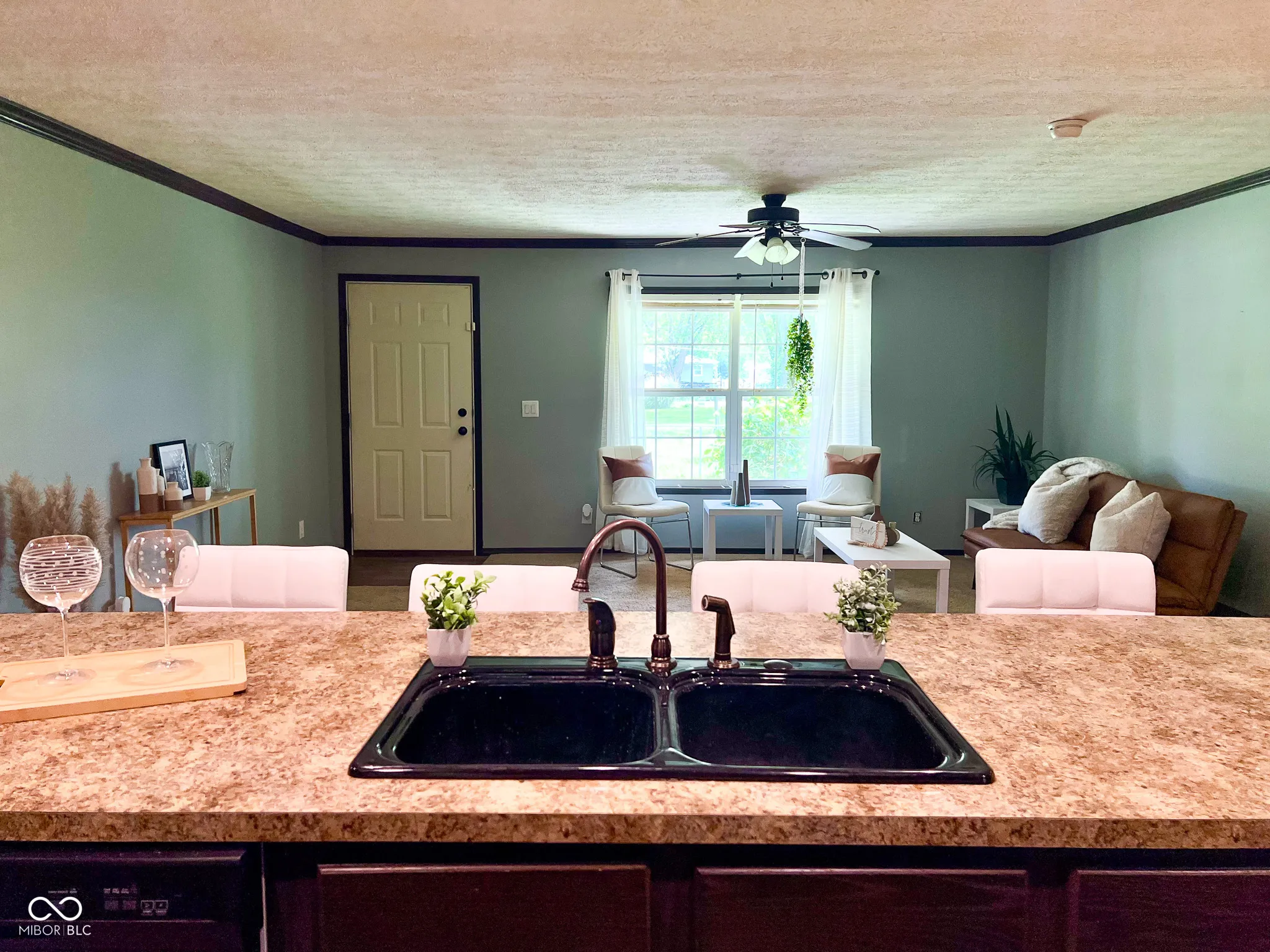 Columbus, Indiana 47201, United States, 3 Bedrooms Bedrooms, ,2 BathroomsBathrooms,Residential,Active,88936