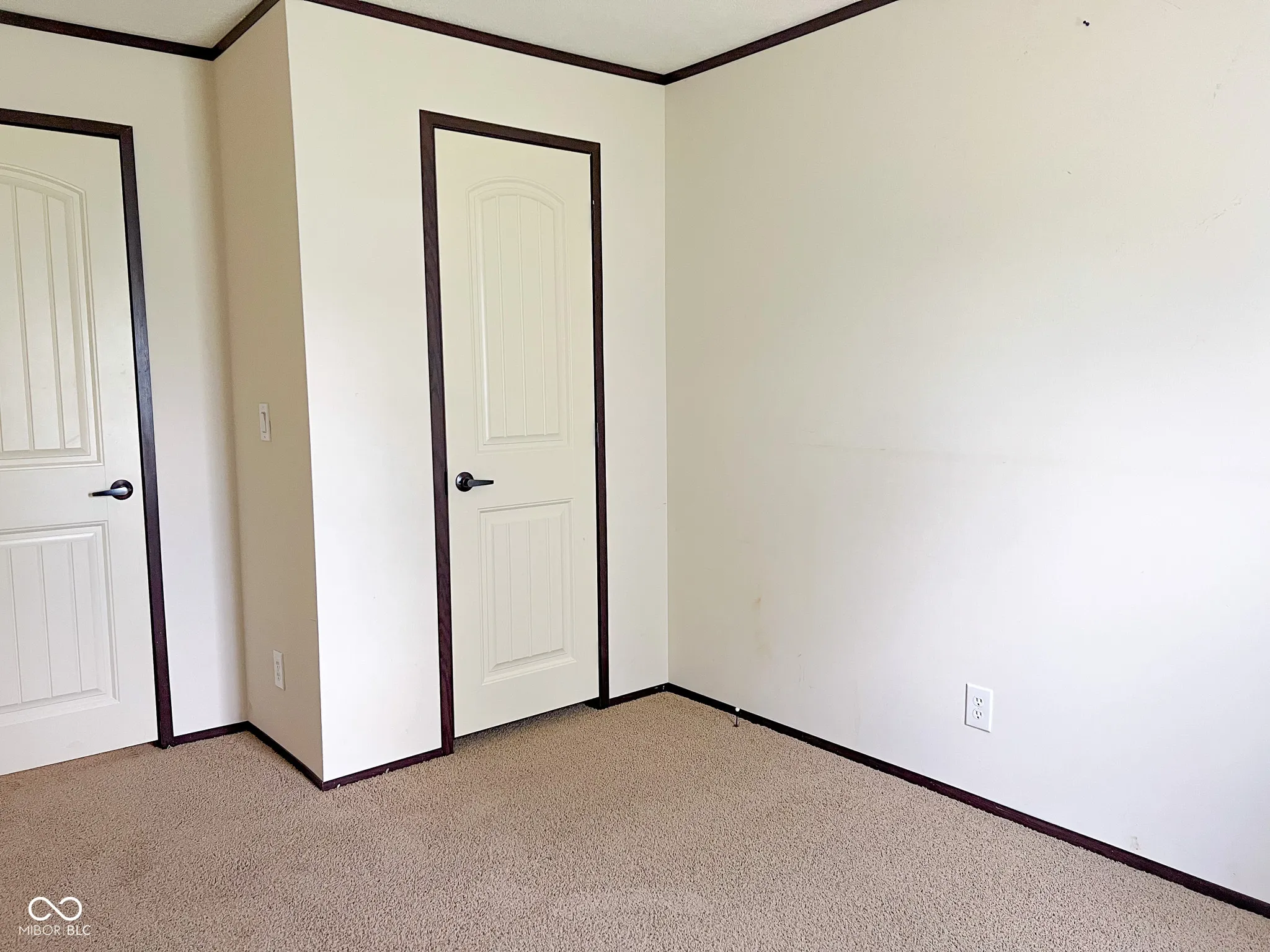 Columbus, Indiana 47201, United States, 3 Bedrooms Bedrooms, ,2 BathroomsBathrooms,Residential,Active,88936