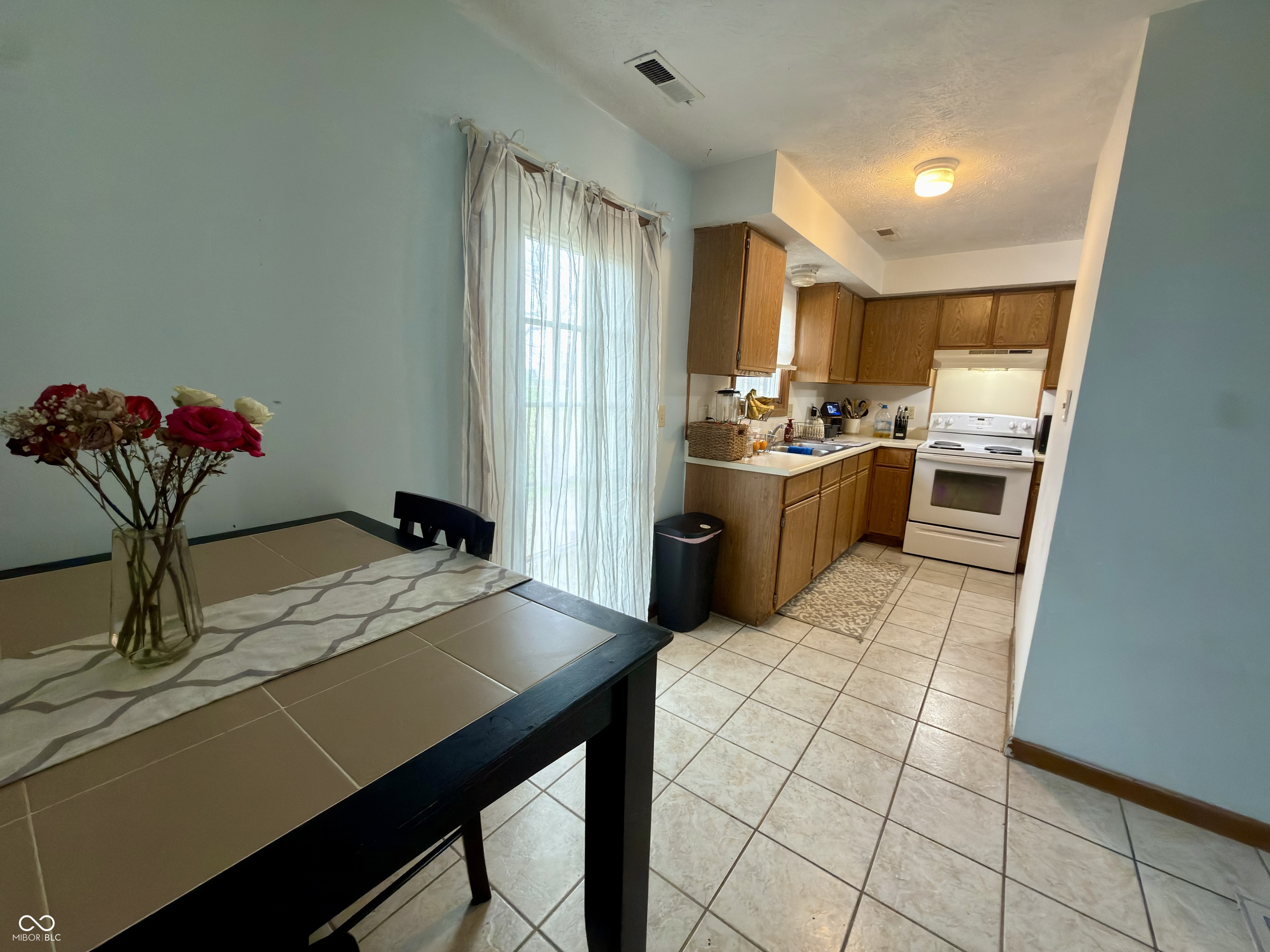 407 & 409 S Morris Street