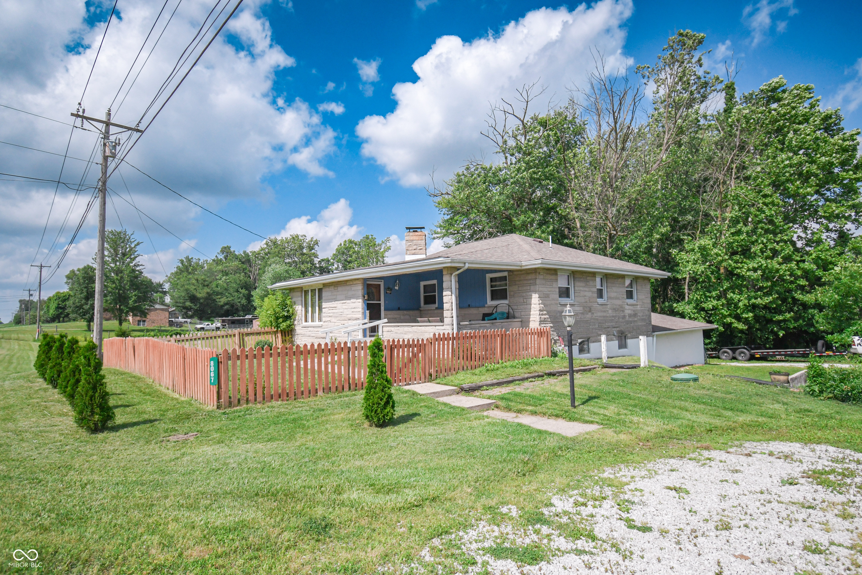 8067 N US Hwy 31