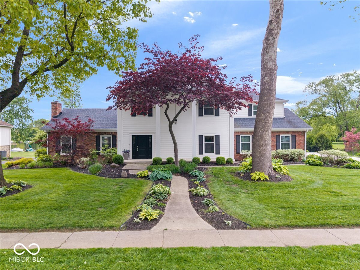 11416 E Lakeshore Drive