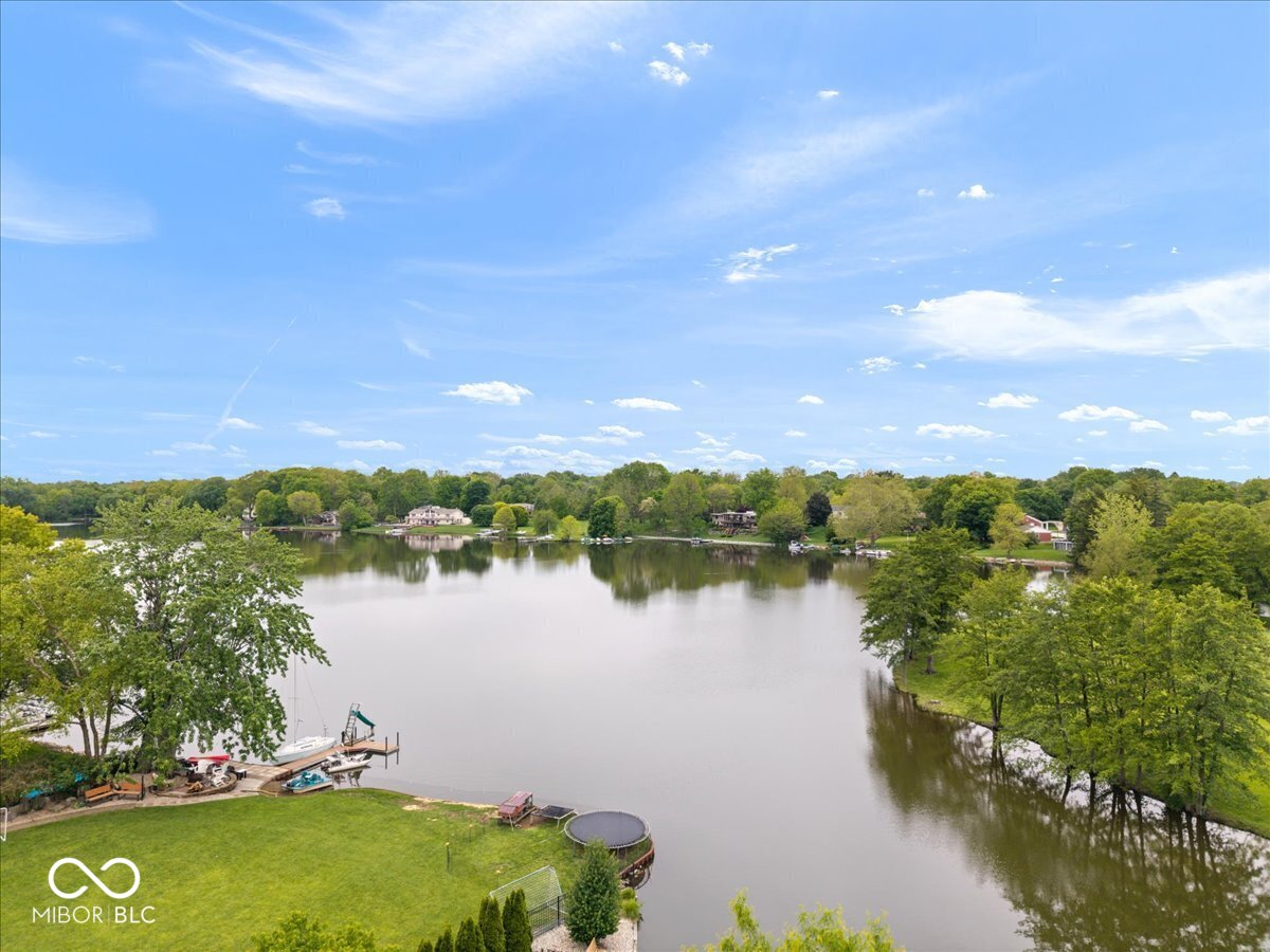 11416 E Lakeshore Drive