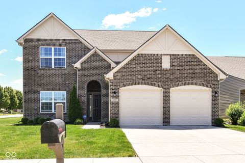 Photo of 10917 Hunter Lake Lane, Indianapolis, IN 46239 (MLS # 22102058)