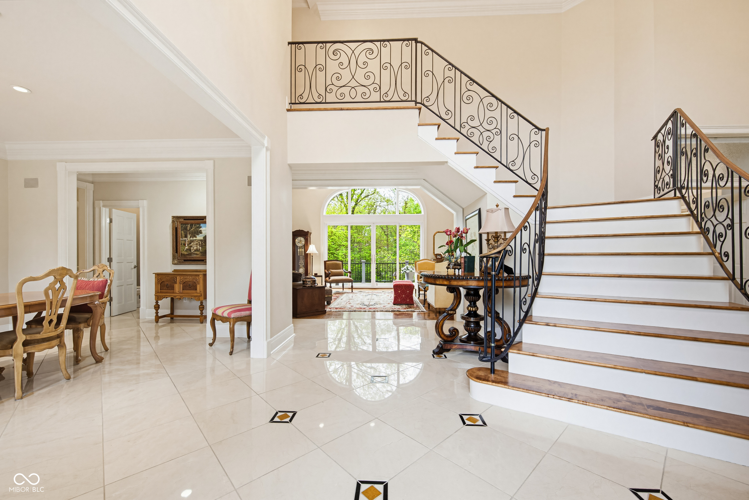 7436 Glenvista Place