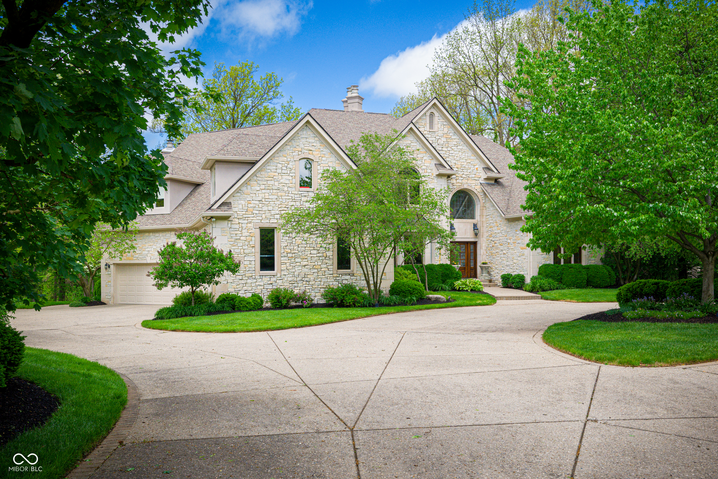 7436 Glenvista Place