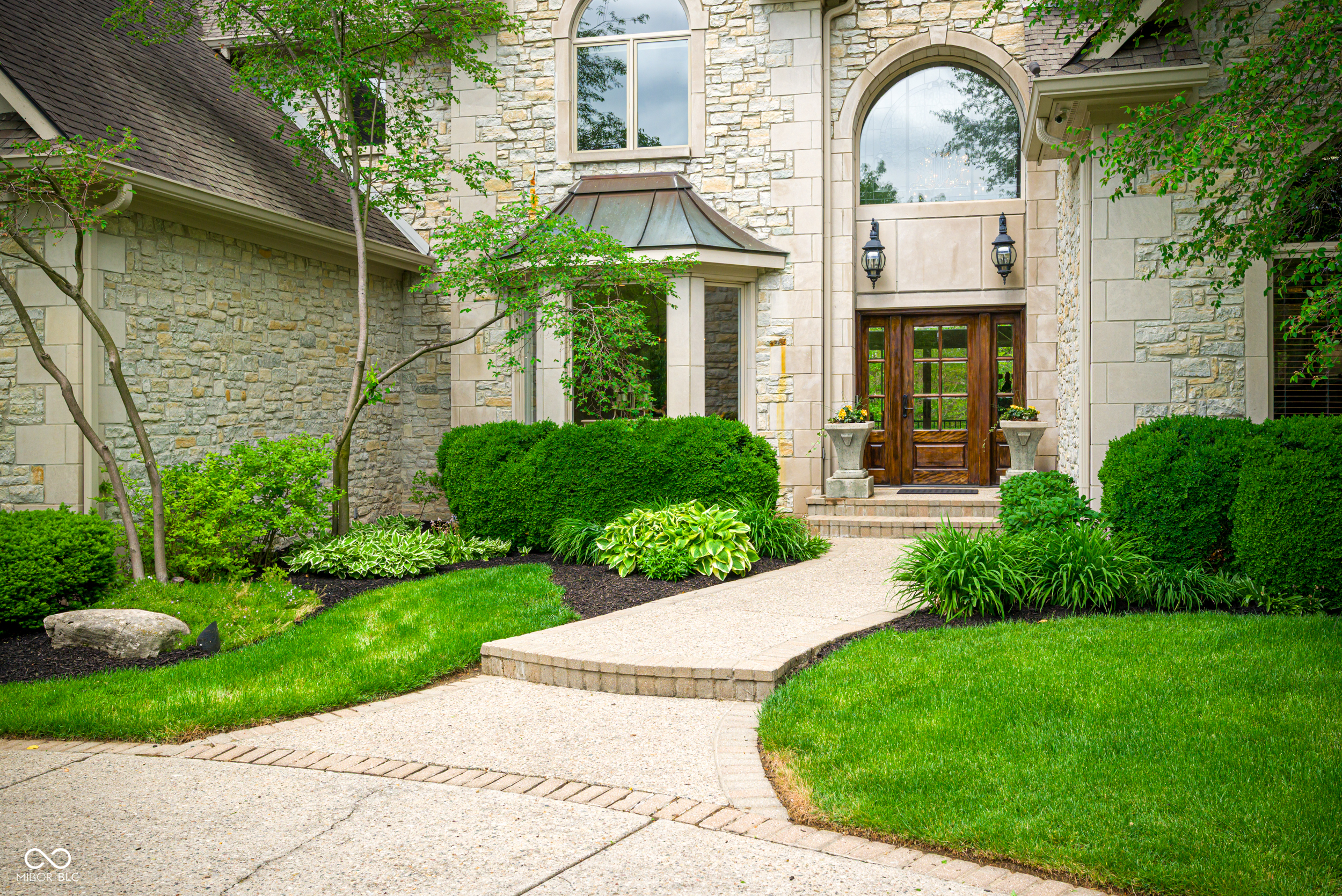 7436 Glenvista Place