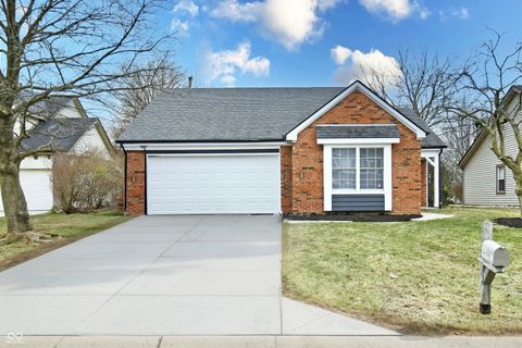 Photo of 8547 Rock Hollow Circle, Indianapolis, IN 46256 (MLS # 22080354)