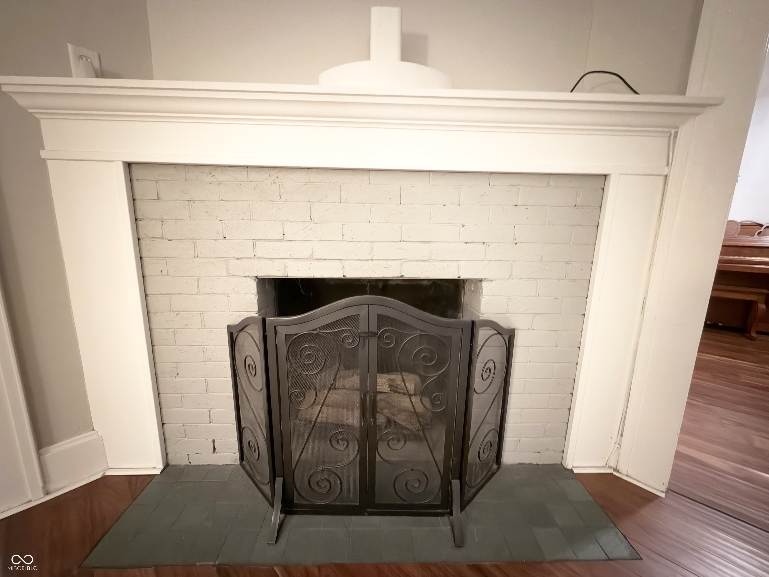 2502 E Southport Road