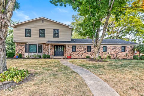 Photo of 4510 Somerset Way S, Carmel, IN 46033 (MLS # 22062282)