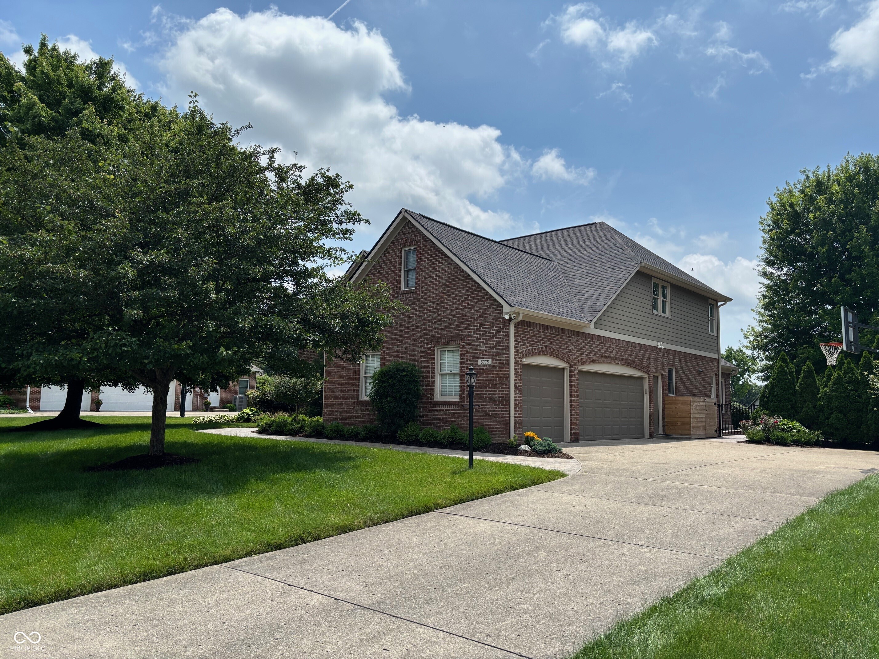 5775 Coopers Hawk Drive