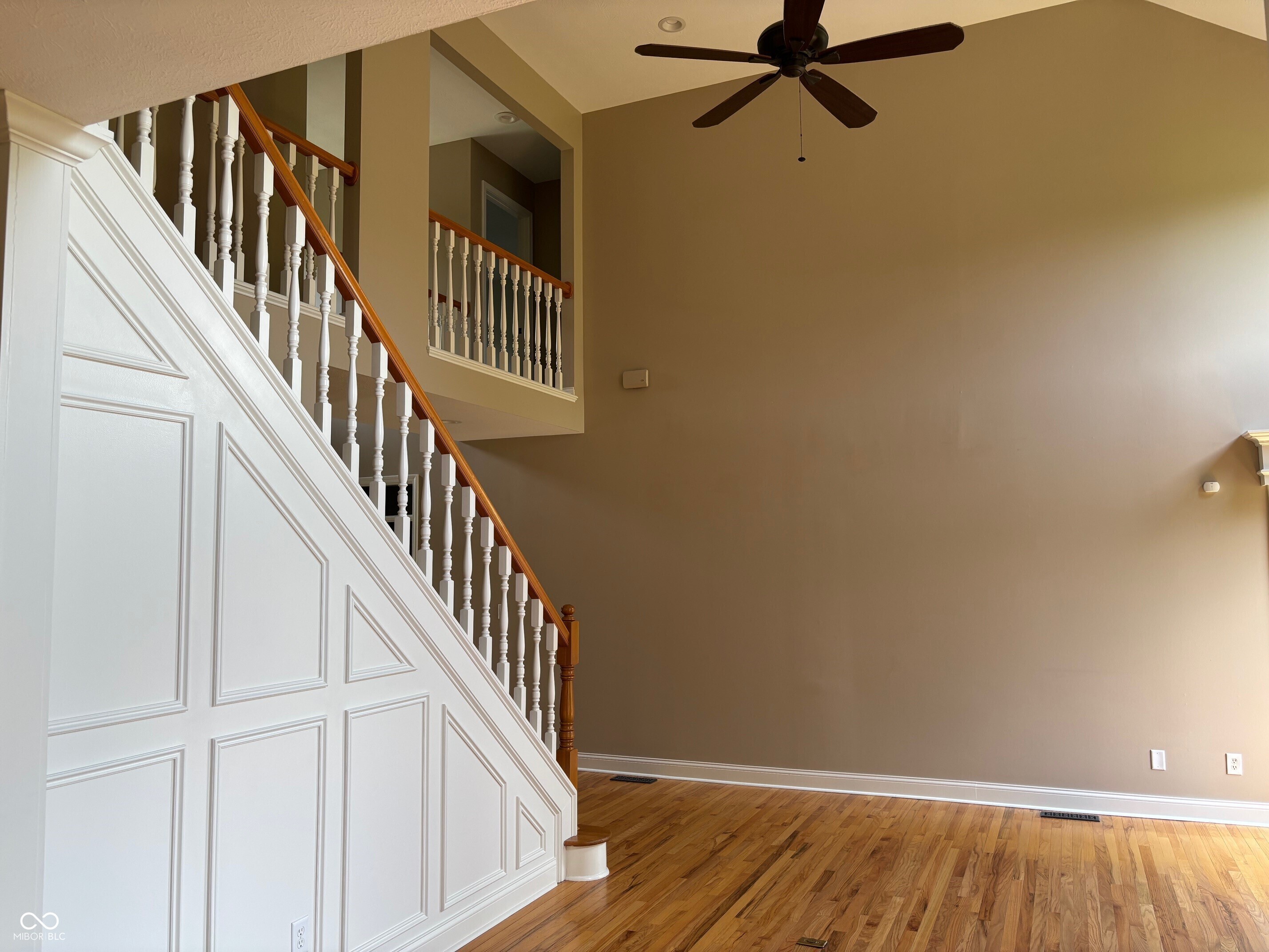 5775 Coopers Hawk Drive