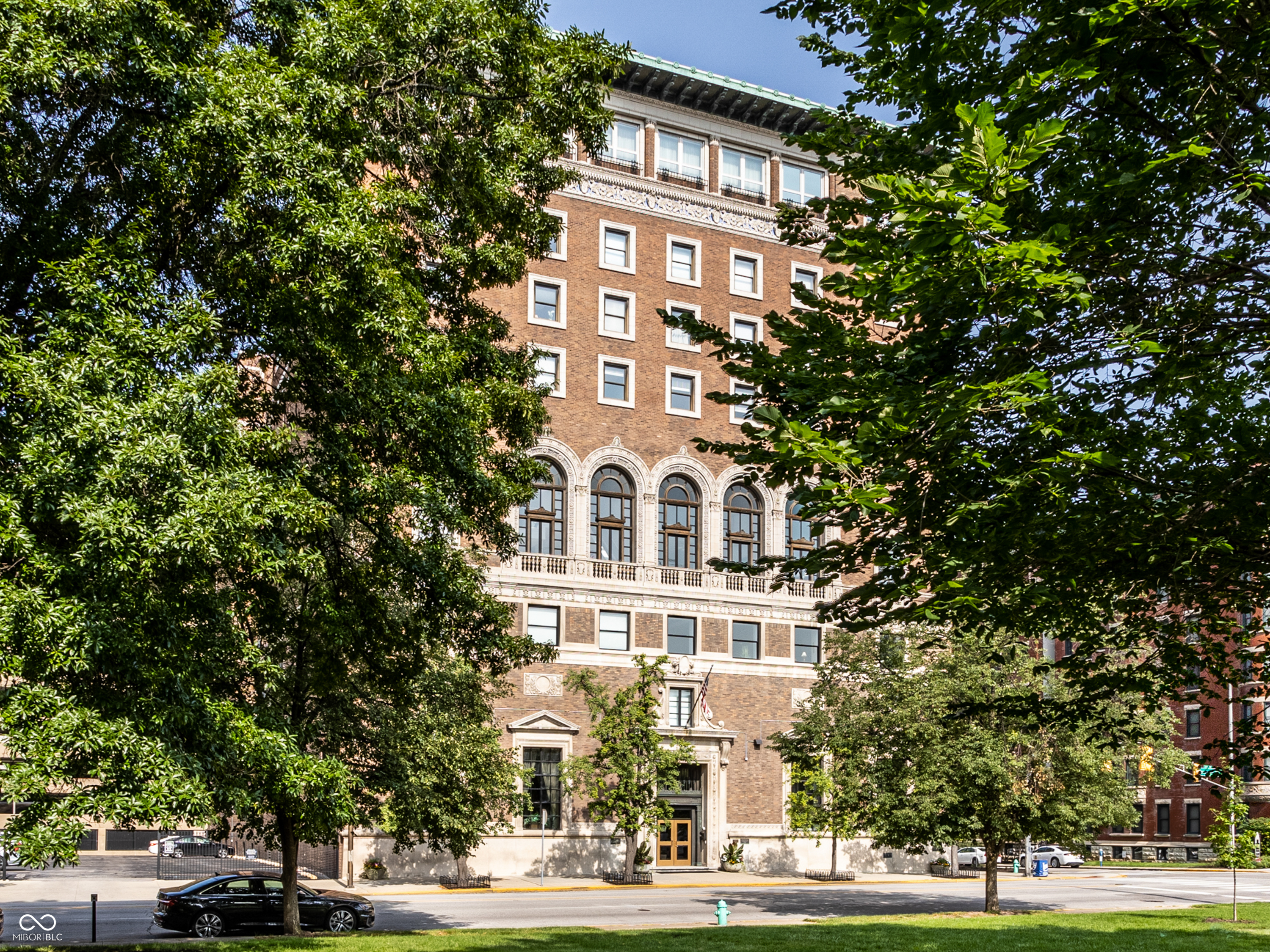350 N Meridian Street 606