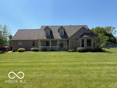 916 N County Road 500 E Avon IN 46123