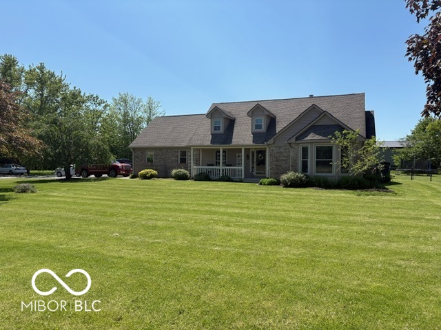 916 N County Road 500 E
