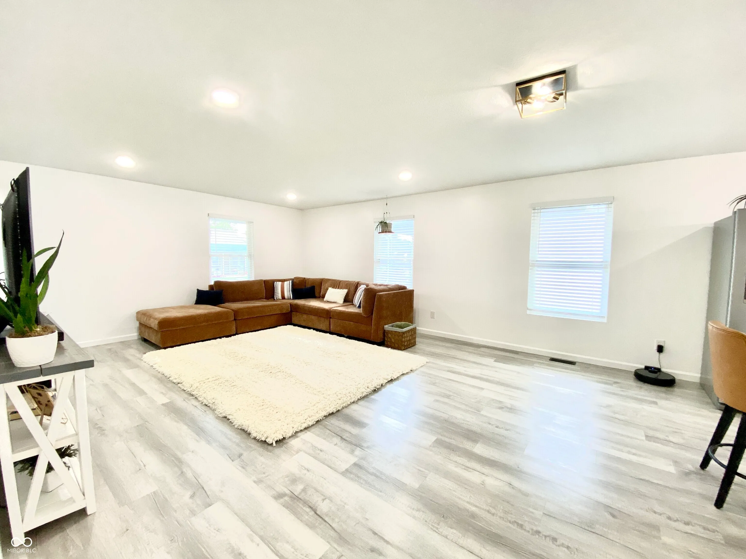 Seymour, Indiana 47274, United States, 3 Bedrooms Bedrooms, ,2 BathroomsBathrooms,Residential,Active,165641