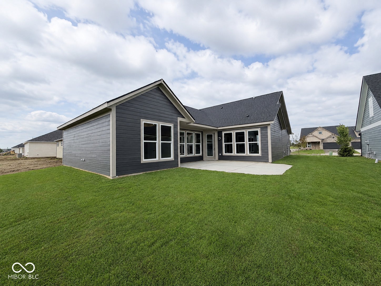 8943 Constitution Trail