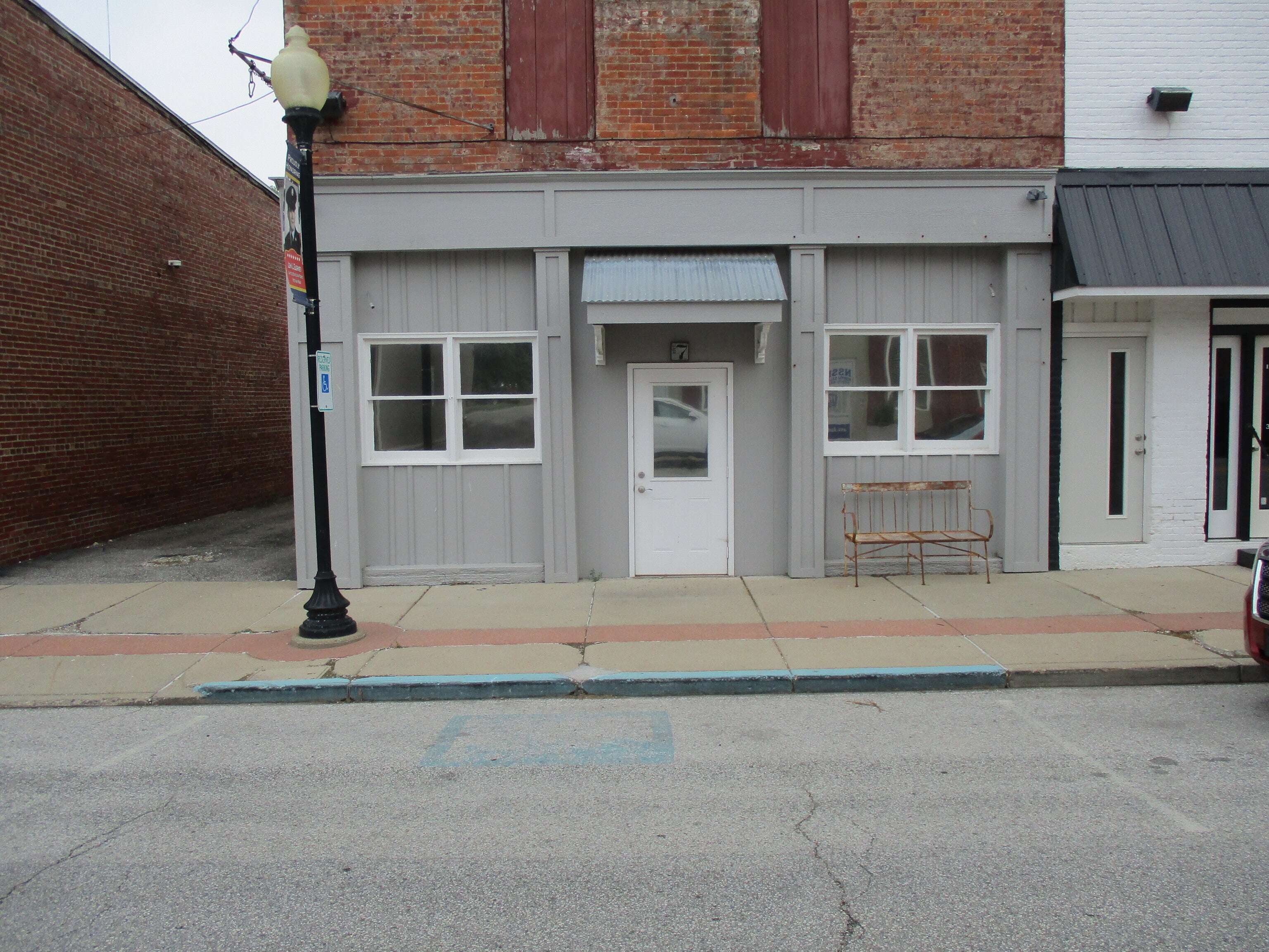 7 W Pearl Street