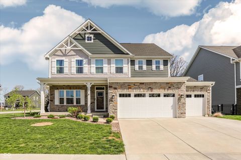 Photo of 1026 Woodglen Drive, Westfield, IN 46074 (MLS # 22098267)