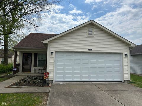 Photo of 7135 Mars Drive, Indianapolis, IN 46241 (MLS # 22094894)