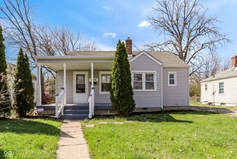 Photo of 1504 Wallace Avenue, Indianapolis, IN 46201 (MLS # 22090446)